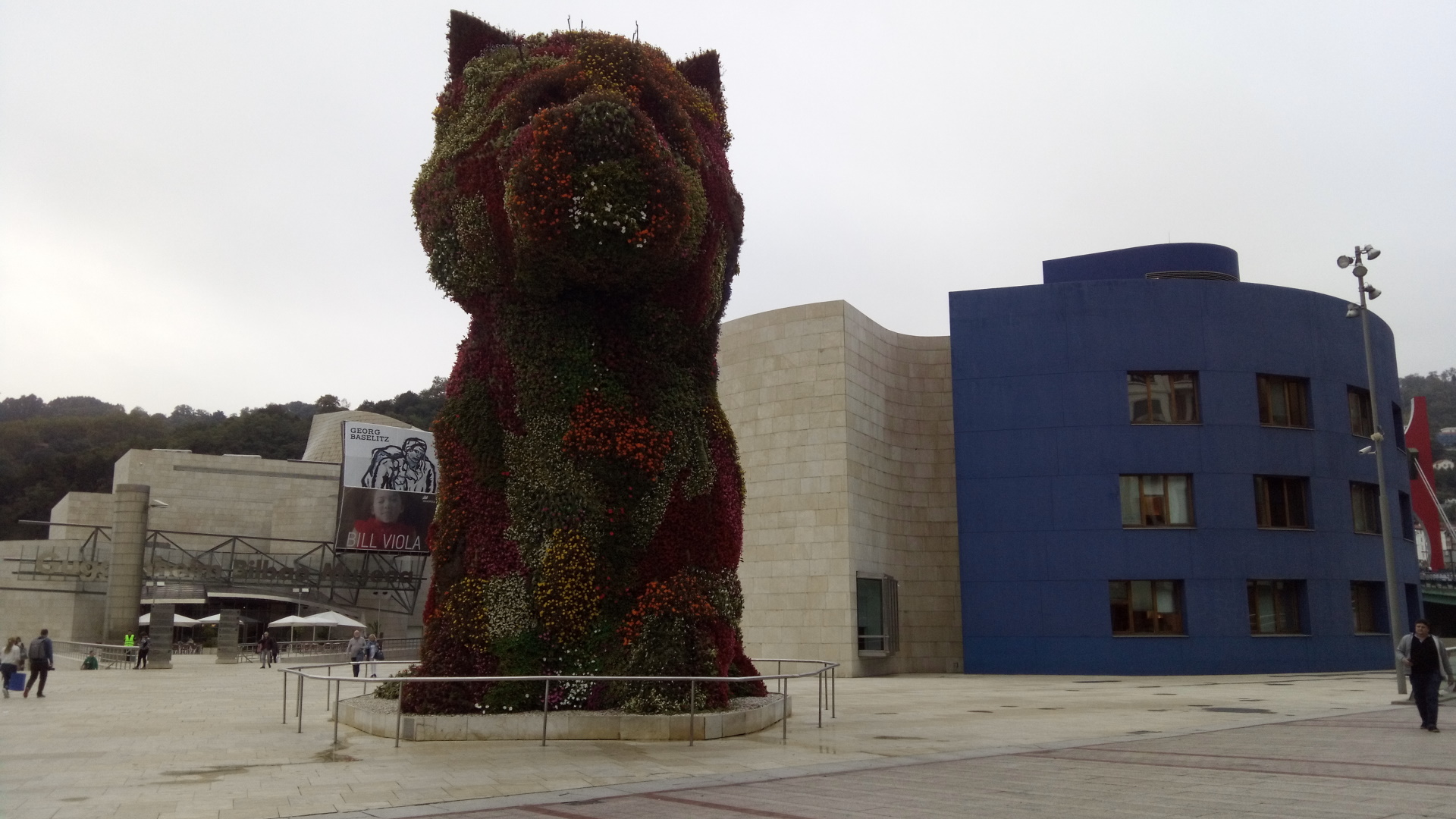 2017-09-22_014_Bilbao-Guggenheim-Museo_am-Vortag